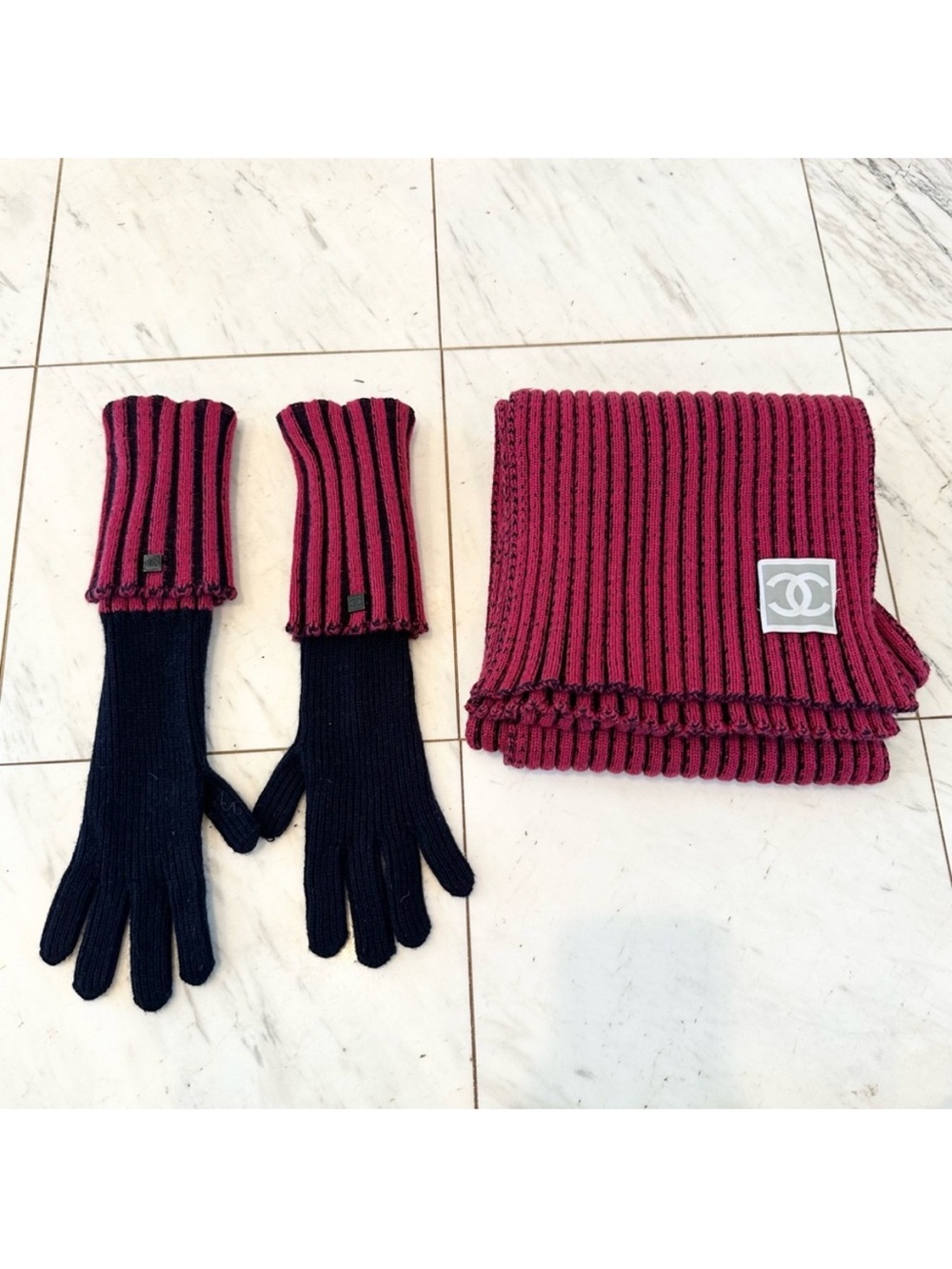 🩷💙AUTHENTIC Chanel Scarf and Gloves Set